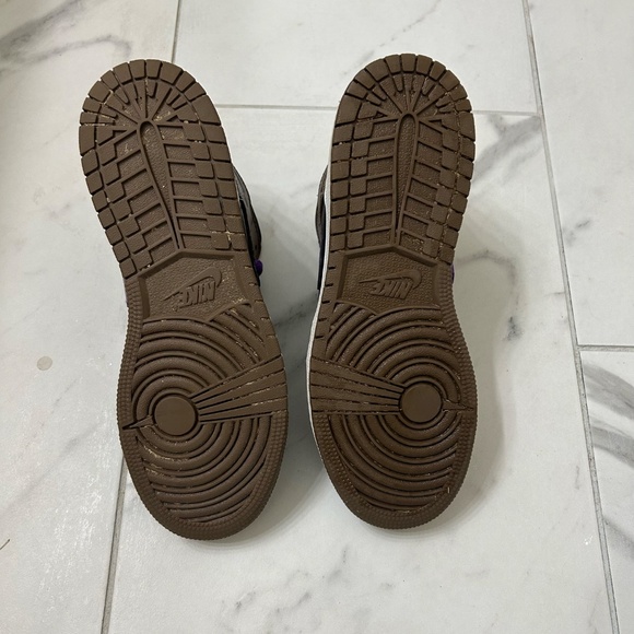 Air Jordan 1 Purple Mocha - Picture 6 of 10